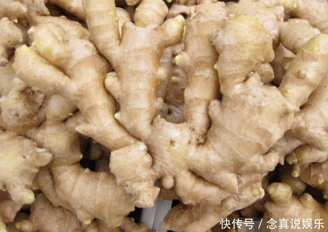 晚上尽量不要吃4种食物,不利于身体健康,忍住!