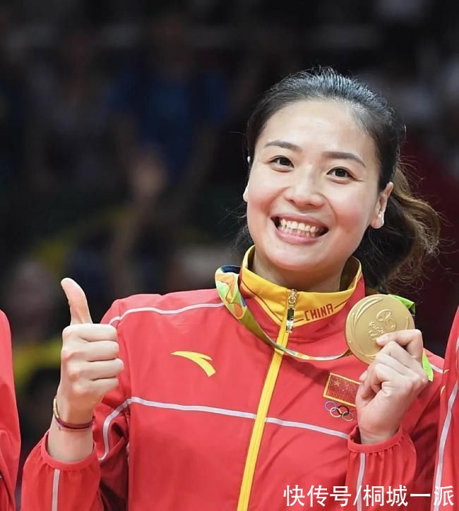 中国体育博物馆|情商智商双在线！魏秋月捐出里约奥运金牌，2022年第一赞献给她