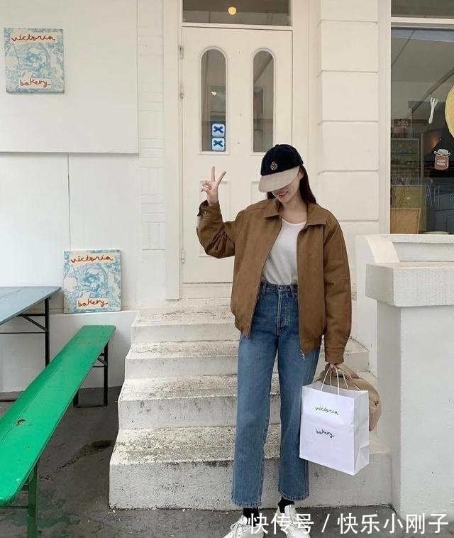 颜色 秋冬穿搭想出彩,正确的配色是关键,配色对了感觉才能到位