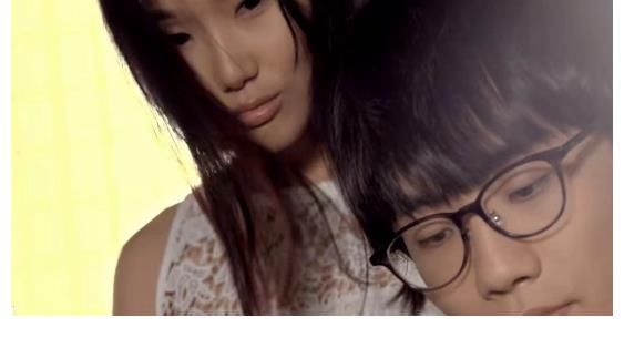痒|“浴室歌姬”黄龄：被唱歌耽误的运动员，歌红人不红的典型代表