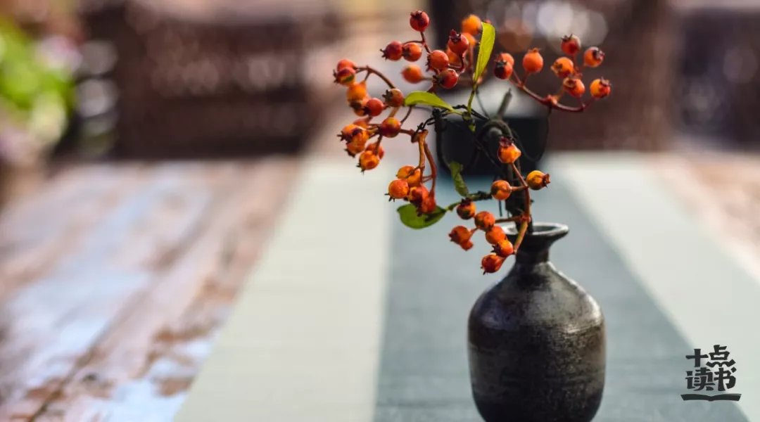 余光中@一个人最大的魅力：骨子硬气，言行大气，心藏静气