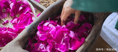 做一桌玫瑰,送给我最爱的你们~