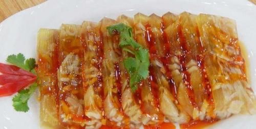 美食优选：水晶肉皮冻，蒜蓉蒸茄子，炸鸡蛋酱，辣拌黄豆芽的做法