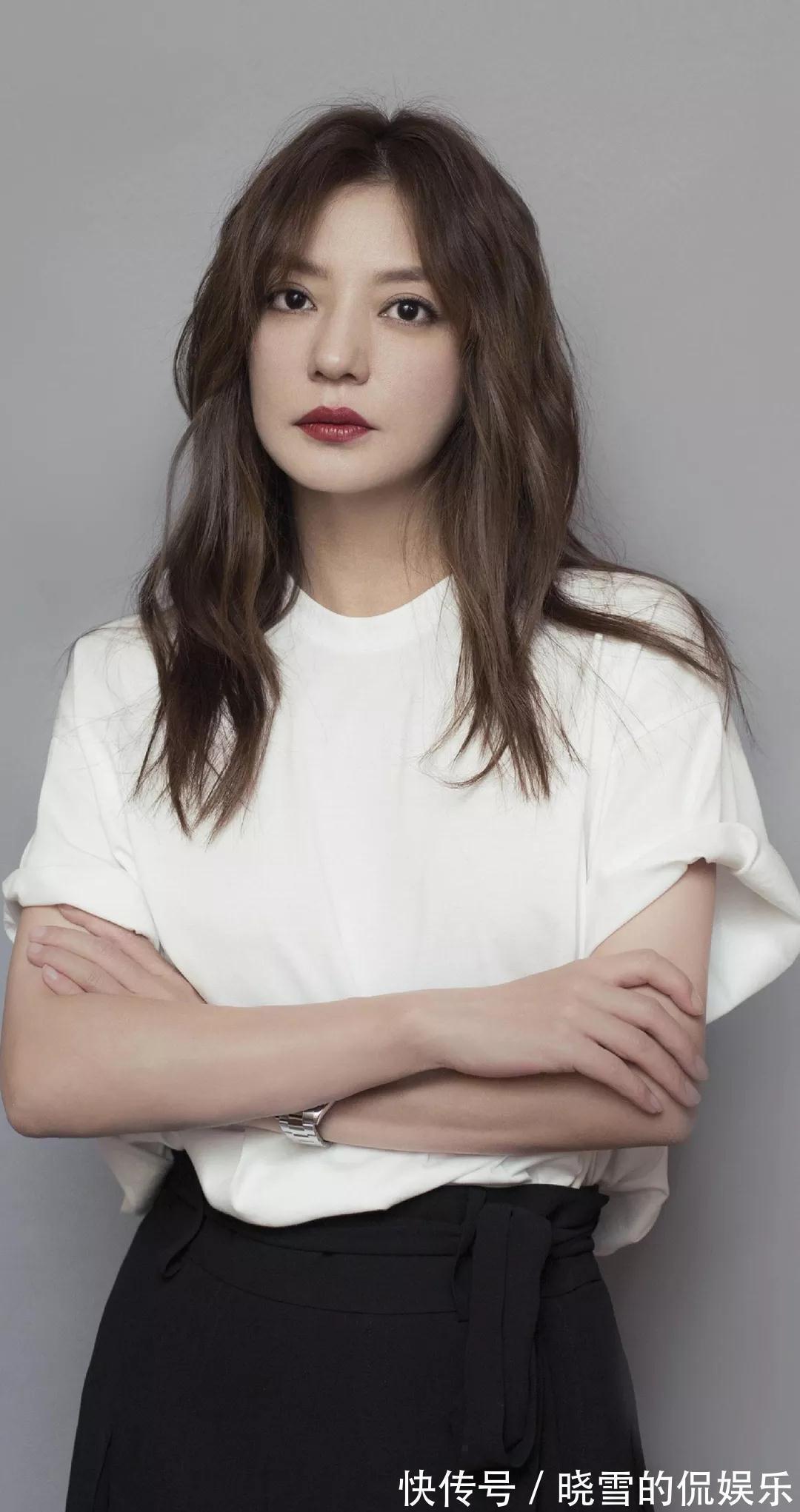 圆脸 女人过了48岁尽量少烫“大妈卷”,推荐这5种发型,时髦显气质呀