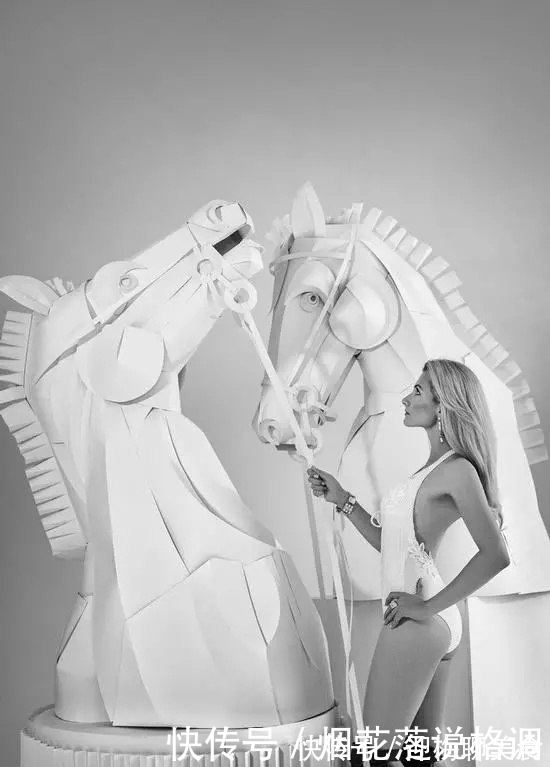 城堡$艺术家用一张白纸,做出属于自己的城堡,美到不敢相信自己的眼睛