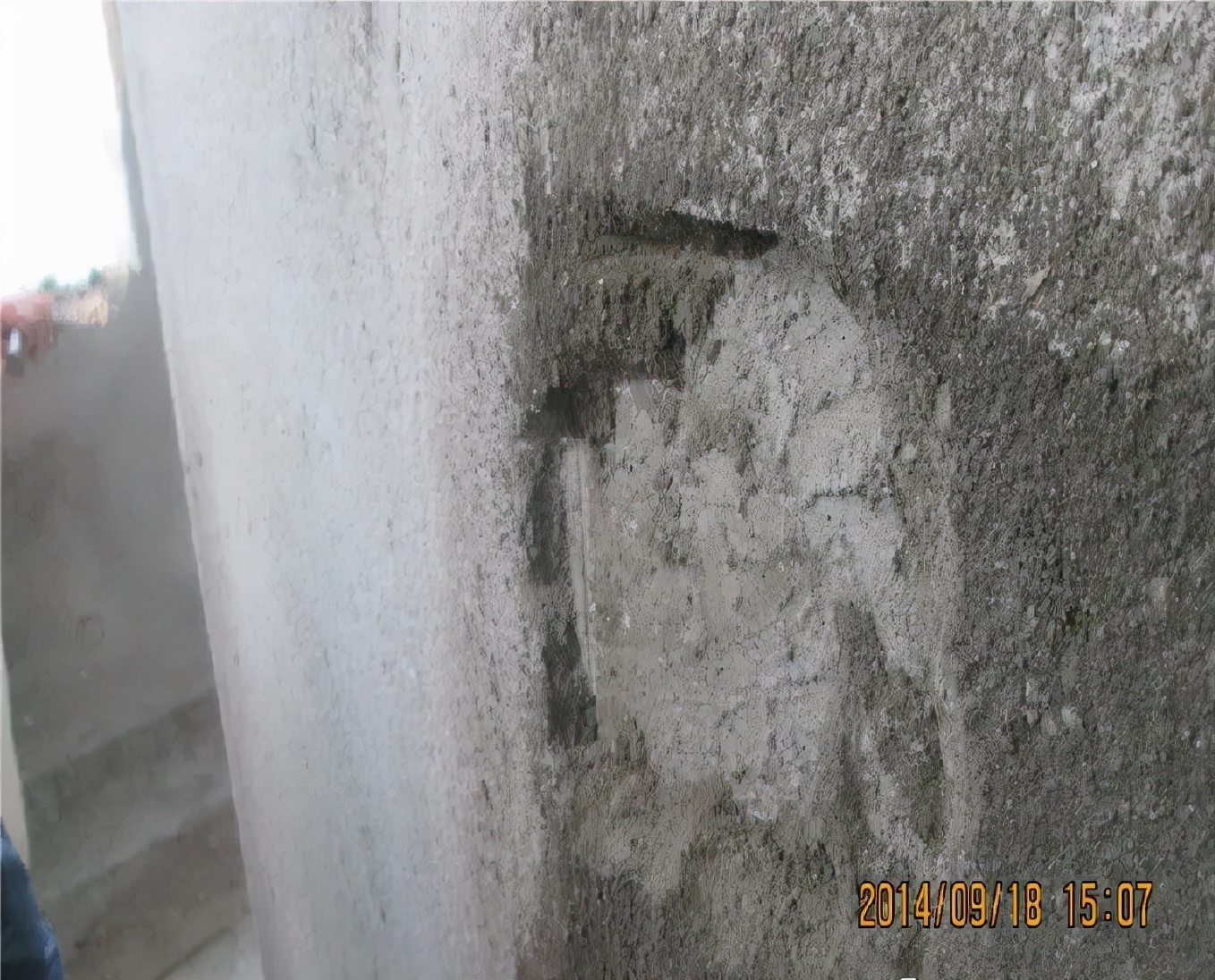 斜顶砖|墙面开裂的15个成因,施工请注意