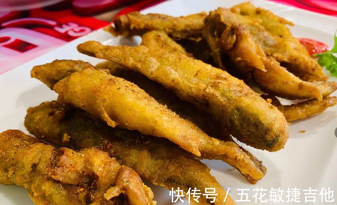 朋友办满月酒，总共花12800多元，晒到朋友圈，大家说菜很实惠！