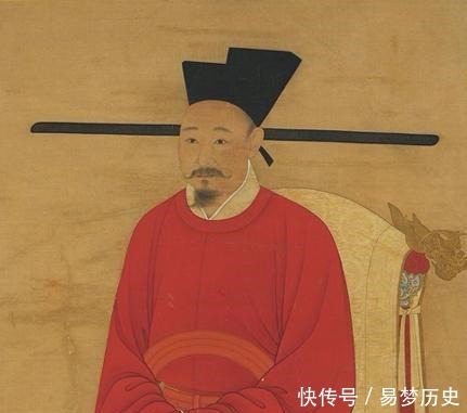世外高人疯疯癫癫游荡街头,从不换衣服,却被皇帝急招入宫