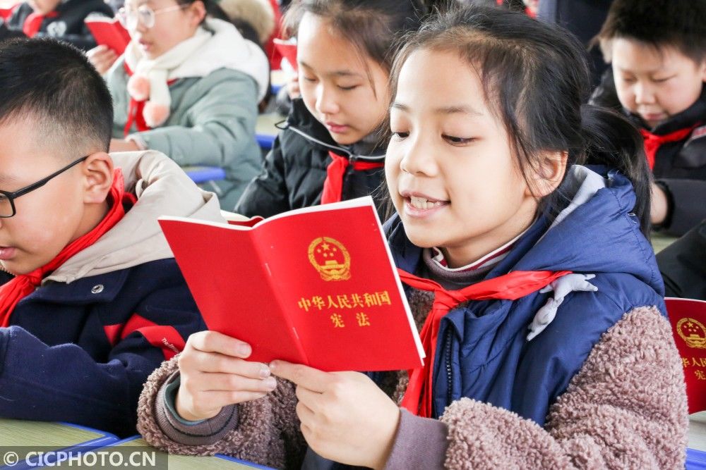 学习宪法|国家宪法日 普法知识进校园