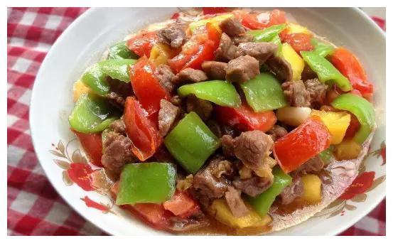 让家人多吃两碗米饭的家常菜，荤素搭配，色香味俱全，味道不错