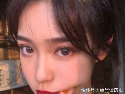 女孩子|女孩子经常做这“3动作”,小心变成“香肠嘴”,别怪男神不搭理你