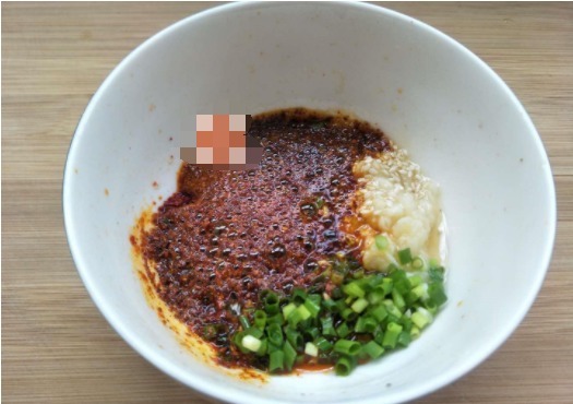 买凉粉不如在家做,原来做法这么简单,干净卫生无添加,超好吃!