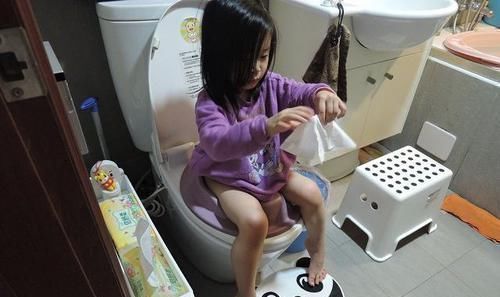 尿尿|宝妈有话说4岁男孩直喊“尿尿疼”,妈妈仔细一看吓了一跳,原因让人无奈