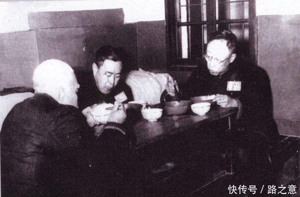 李国雄|溥仪写自传,显“进步”,曾把乾隆用的三颗印捐献给抗美援朝