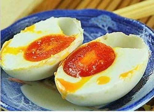 苦丁|每天吃坚果,能降血脂吗?提醒:想要稳住血脂,这4种食物要忌口