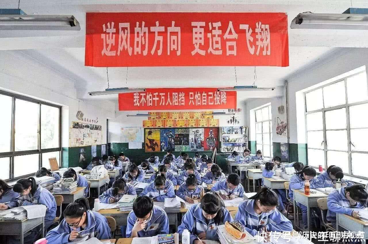 山东学神差一分高考满分，成绩至今无人打破，他如今生活怎样