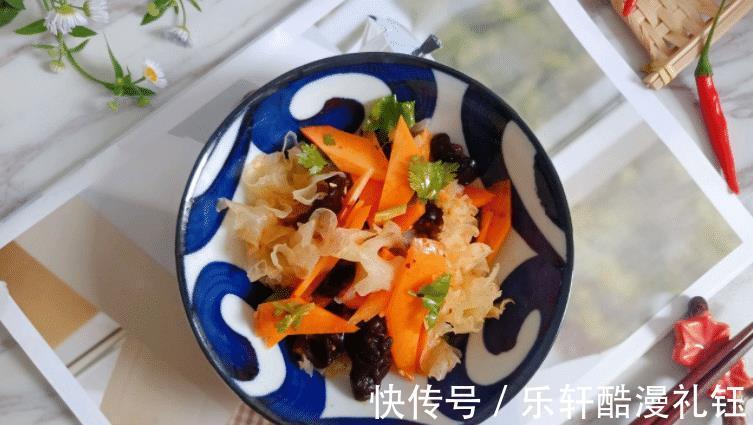 黑木耳|一道适合夏天吃的凉拌菜，酸甜开胃营养高，全家都喜欢