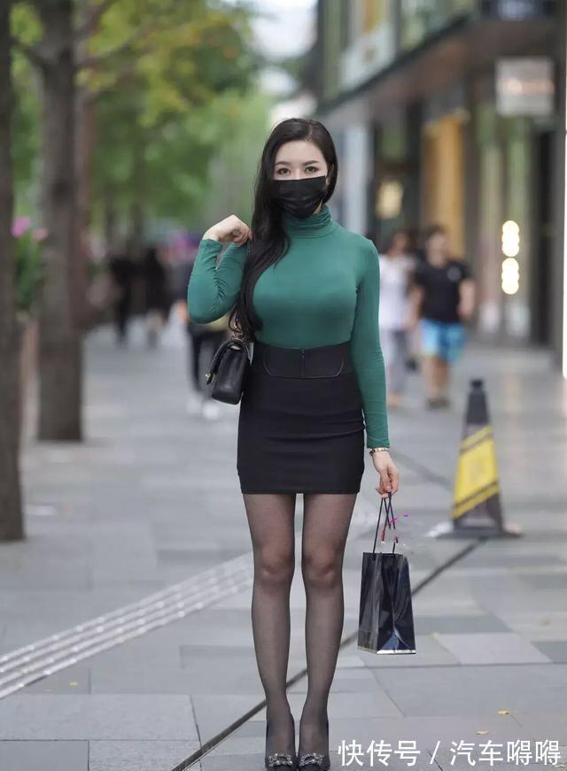 风格 不显老也不扮嫩，“A字裙”稳重优雅又显高，适合35+普通女性穿着