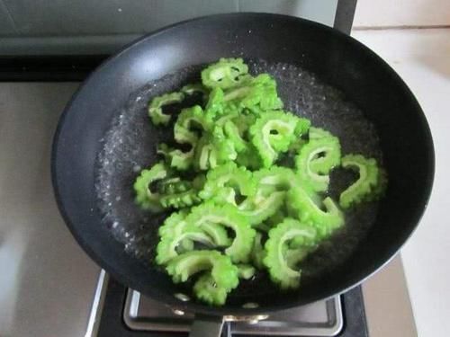 食材|这几种食材不焯水不能吃,为了家人的健康,以后不要再直接下锅