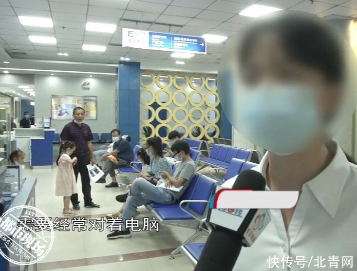 专家|27岁女子眼皮挤出“牙膏”！专家提醒，千万别小瞧