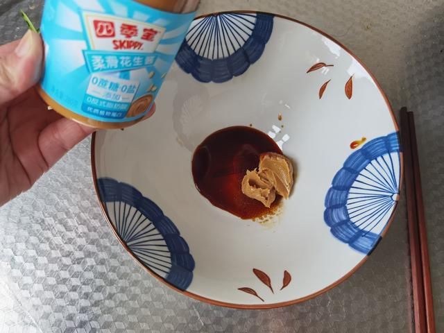 拌面|天热不爱吃饭，试一试这道花生酱拌面，清新爽口，让人食欲大增