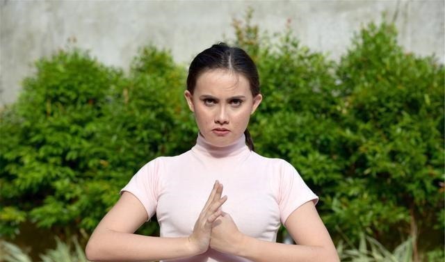 钙质|女性衰老的“催化剂”已揭晓,熬夜并不是第一,看完后,趁早改正