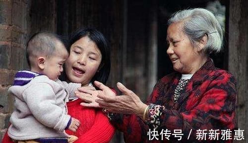 小丽|婆婆问宝妈：娃都上幼儿园了，你咋还不去上班？网友热议让人泪目