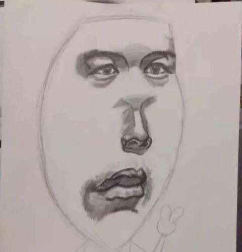 灵魂画手$当美术生懒癌犯了,画风逐渐“翻车”,灵魂画手是魔鬼还是秀儿?