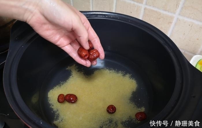 水下锅煮|熬小米粥时,有人加碱,有人加油,都不对,教你正确做法,太香了