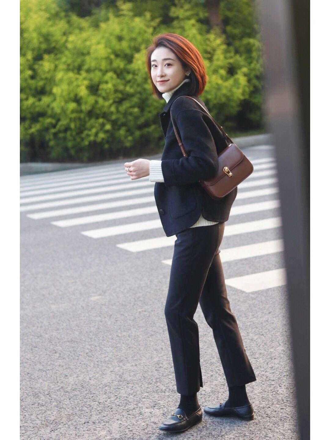 直筒裤 纯黑色直筒牛仔裤yyds!上班族、学生党都能穿,你也千万别错过