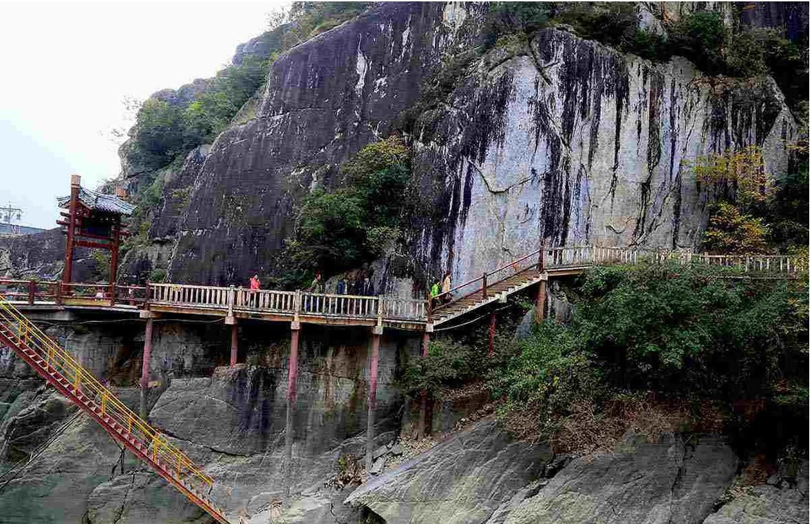 哀叹|古蜀道探秘:让李白发出哀叹的古蜀道,到底有多难呢?