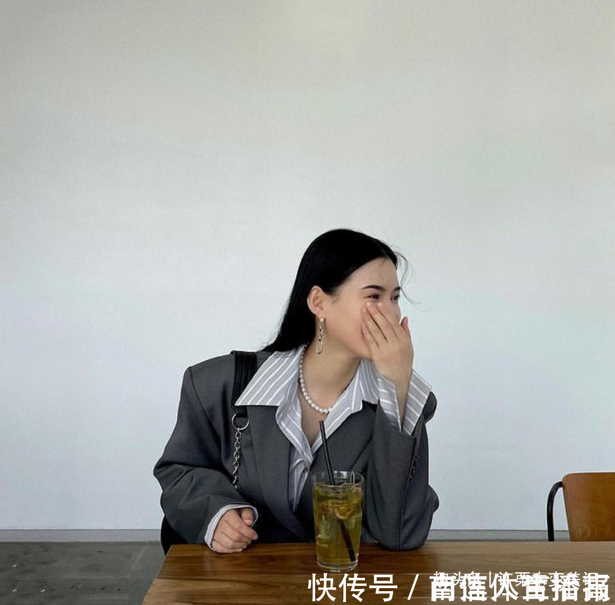 发夹 你是什么脸型，就剪什么发型！剪错了不仅显老还很显脸大