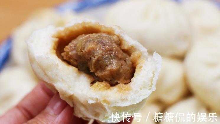 肉馅|做肉包子,牢记“3点窍门”,包子鲜香流汁,不输外面买的灌汤包