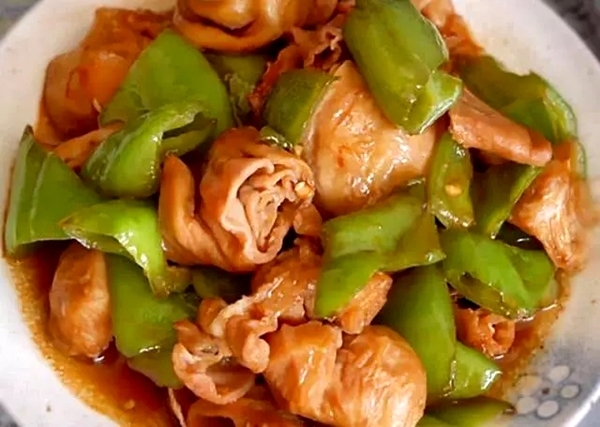 爱吃肥肠的看过来!简单炒制,香辣开胃,满口焦香!