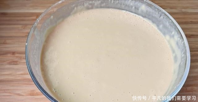 比蛋糕好吃的红糖马拉糕,原来做法这么简单,松软有嚼劲,太解馋