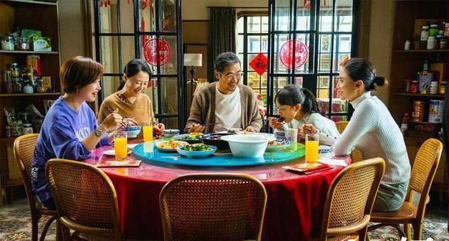 《小舍得》收视第一，“禁播”声却越来越高，到底碰了谁的蛋糕？