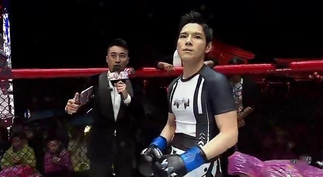 向佐|向佐KO药水哥,药水哥被全程吊打,虽然他输掉了比赛,却赢得更多