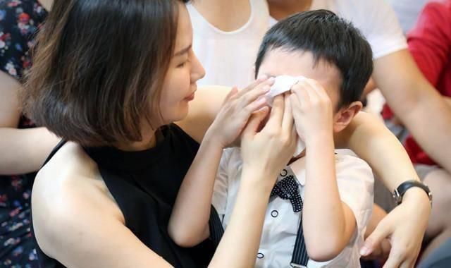 8岁女孩患“抑郁症”,原因让宝妈很后悔5年前不该坚持这件事