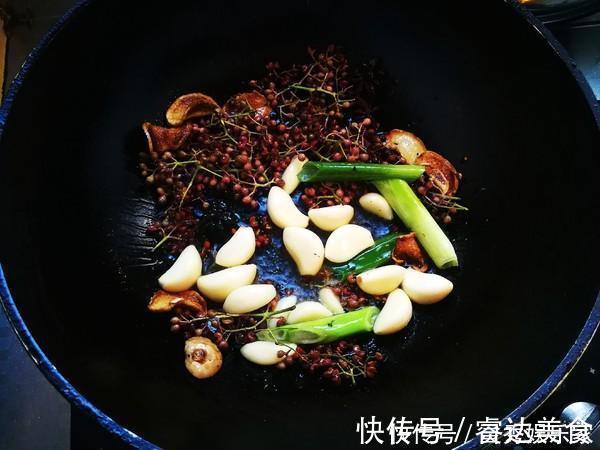 炸花椒油，直接下锅就“废了”！多做一步才又麻又香，做菜超级香