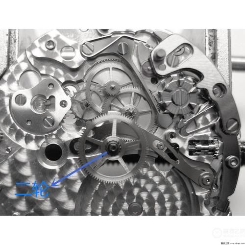 百年灵B01机芯，有没有“模仿”劳力士？