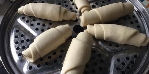 馒头最好吃的做法，和面不用一滴水，蓬松喧软有层次，值得收藏