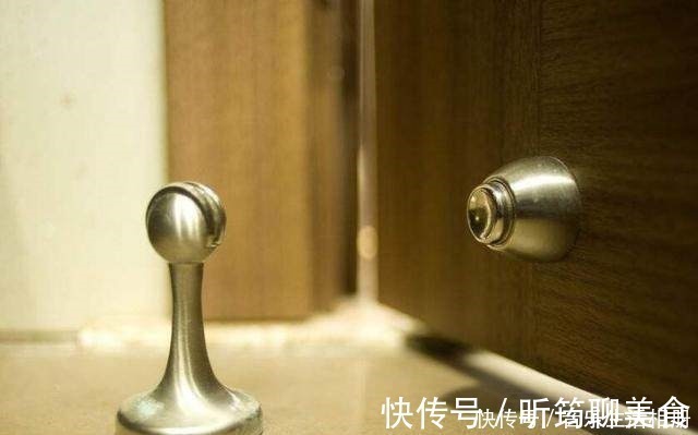 磁铁|装修万万别把门吸装这个位置,我家不懂,入住后才知那么坑!