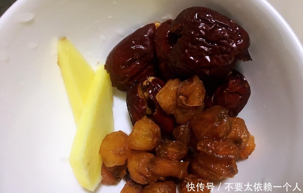 椰肉|夏天炎热,教你做营养又下火的鸡汤,钾含量足,连喝3碗才过瘾