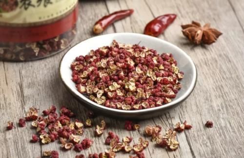 花椒|花椒酒打败了骨科专家!治膝盖痛、腿疼、骨刺…太好用了