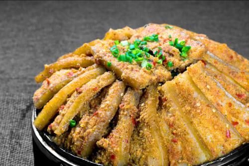 窍门|做粉蒸肉，不要直接蒸，老师傅分享2个窍门，酥烂入味不夹生