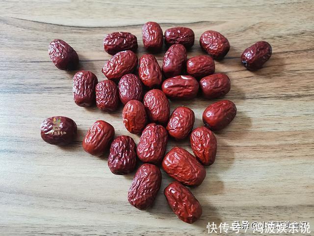 入秋后多吃红枣,买红枣,牢记“4不买”,摊主:从来不给家人吃