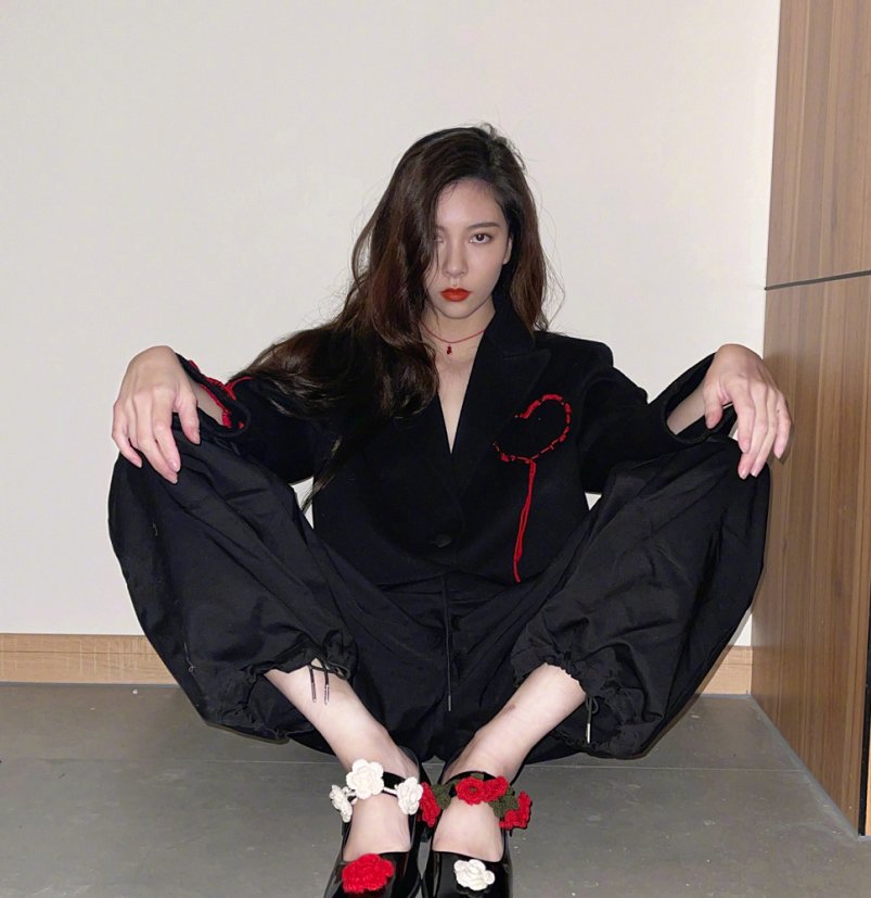 轻韩式穿搭大合集来啦，多种私服风格轻松掌握，妥妥成为时髦精