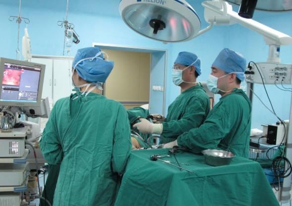 手术|为什么做手术时，医生会要求患者脱光衣服？护士偷偷道出实情