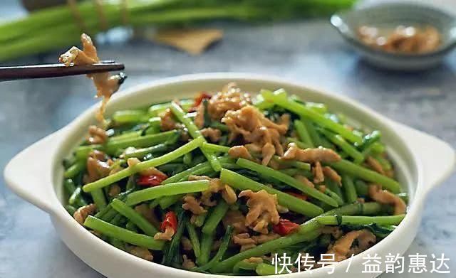 有这道家常下饭菜，吃饭香喷喷，一周吃三顿吃不够