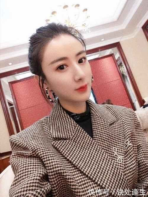 罚款|明星遇到主播也成“弟弟”?淘宝直播“一姐”跌落,阿里再遭一击